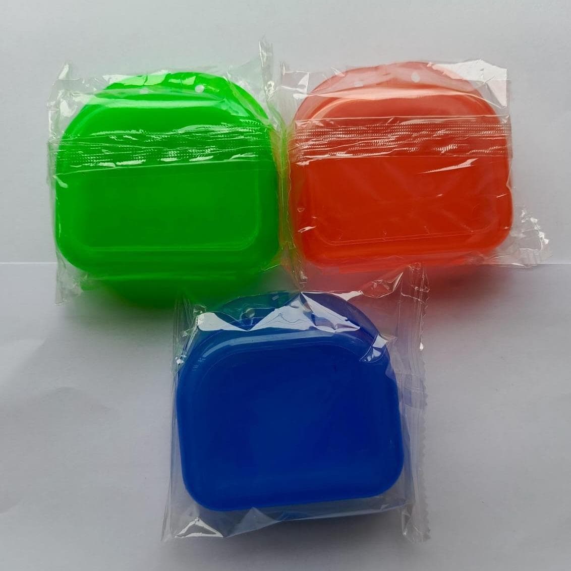 Box Denture Tempat Gigi Palsu / Retainer